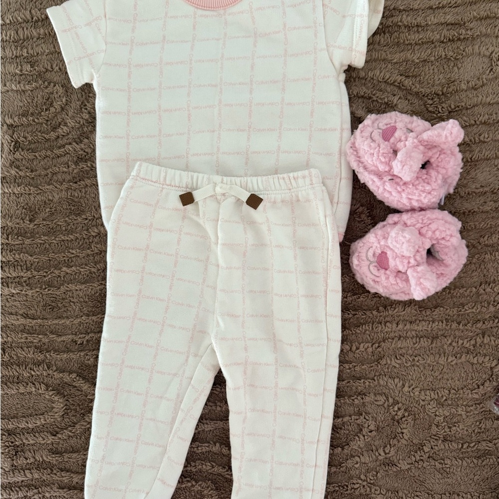 Calvin Klein Pink and White Pajama Set Soft Cotton Comfort
